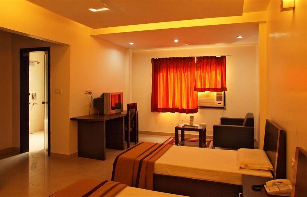 ניו דלהי Hotel Lohmod At National Highway 8 - Free Airport Transffer מראה חיצוני תמונה