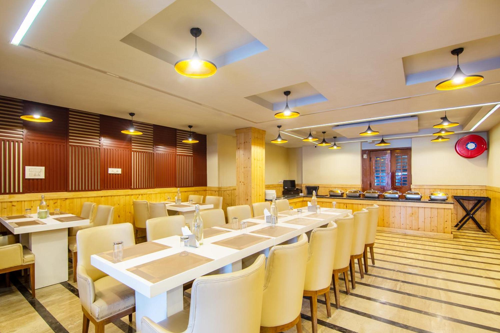 ניו דלהי Hotel Lohmod At National Highway 8 - Free Airport Transffer מראה חיצוני תמונה