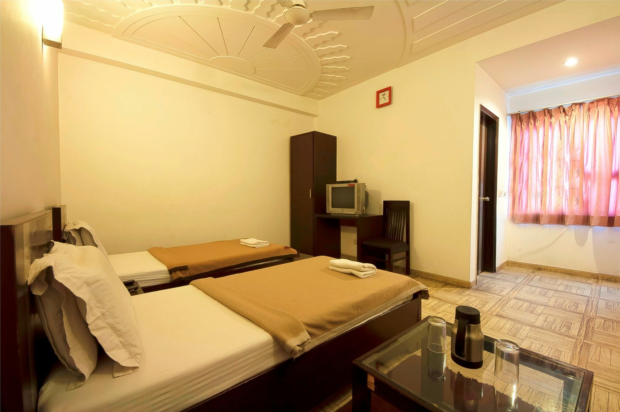 ניו דלהי Hotel Lohmod At National Highway 8 - Free Airport Transffer מראה חיצוני תמונה